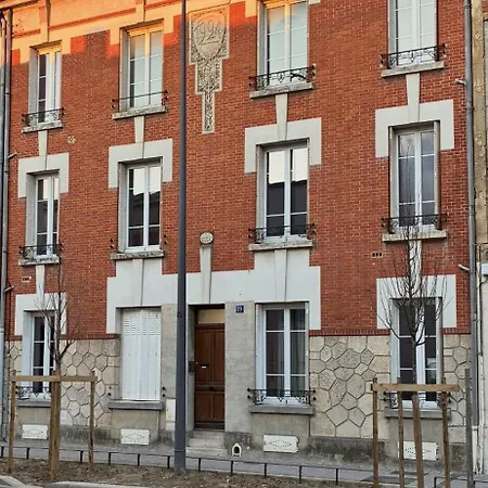 Appartement Beautiful 2 Bedroom - Prime Location Reims