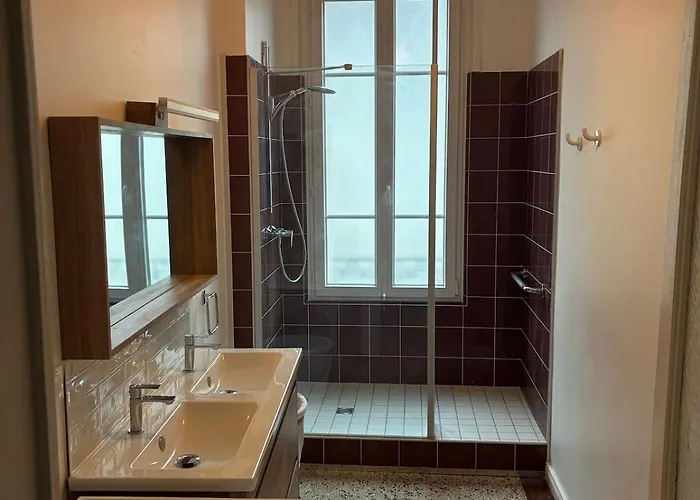 Beautiful 2 Bedroom - Prime Location Реймс